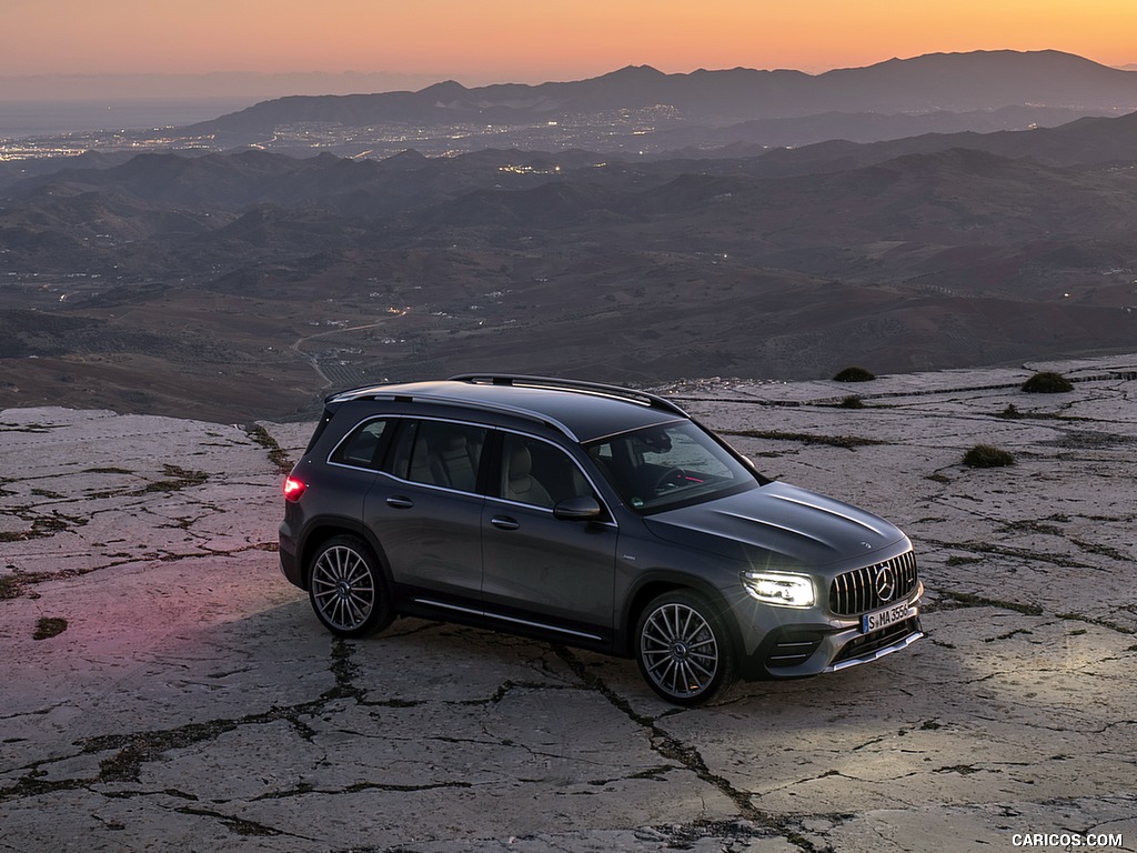 2021 Mercedes-AMG GLB 35 4MATIC (Color: Mountain Gray Metallic) - Front Three-Quarter