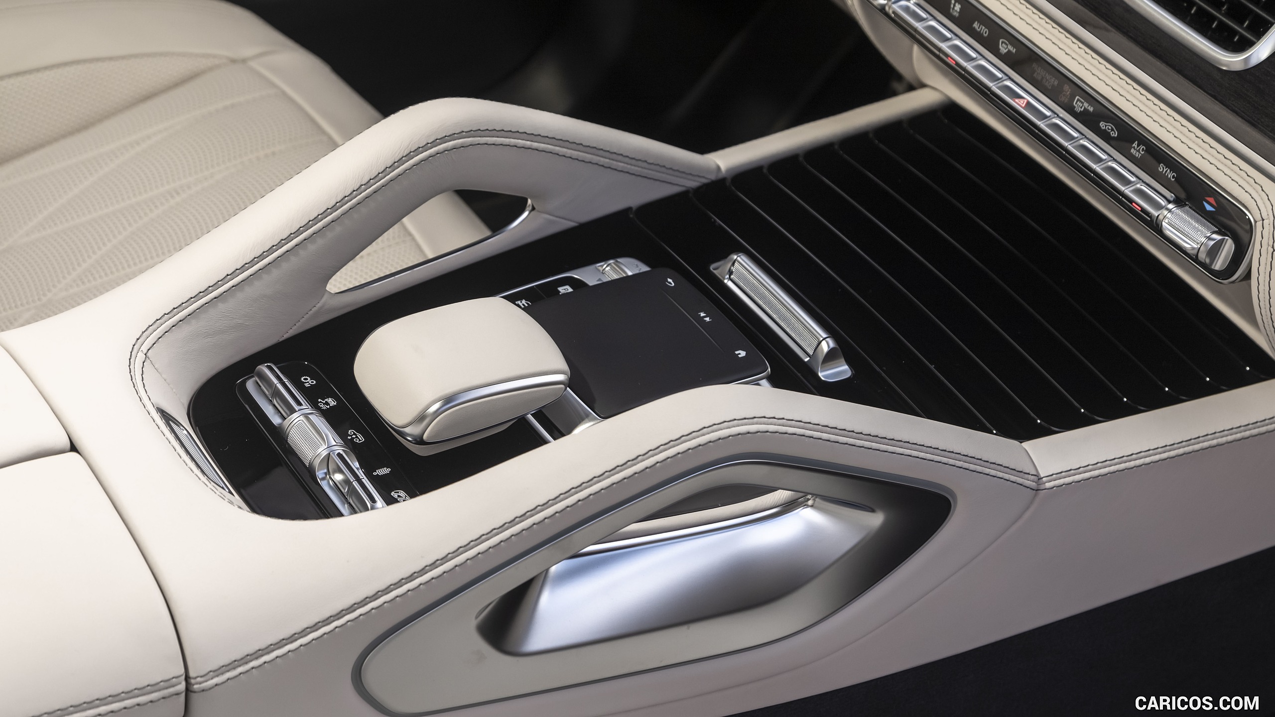 2021 Mercedes-AMG GLE 63 S (US-Spec) - Interior, Detail, #86 of 187