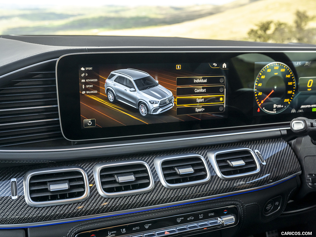 2021 Mercedes-AMG GLE 63 S 4MATIC (UK-Spec) - Central Console