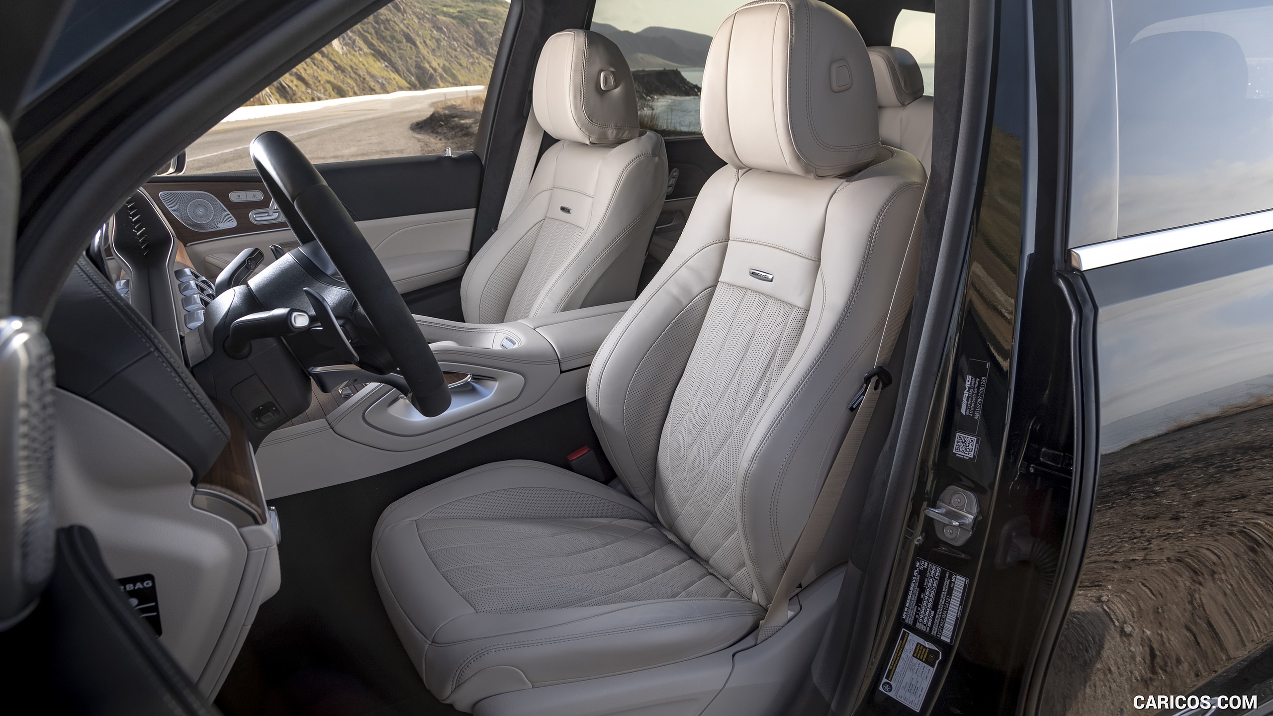 2021 Mercedes-AMG GLS 63 (US-Spec) - Interior, Front Seats, #79 of 95