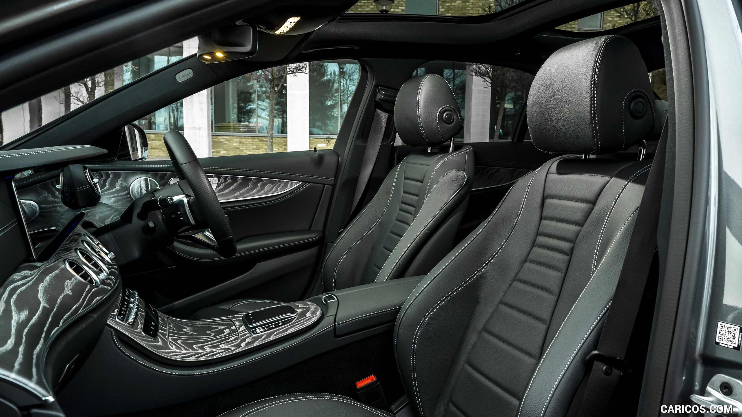 2021 Mercedes-Benz E 300 de Diesel Plug-In Hybrid (UK-Spec) - Interior, Front Seats, #163 of 170
