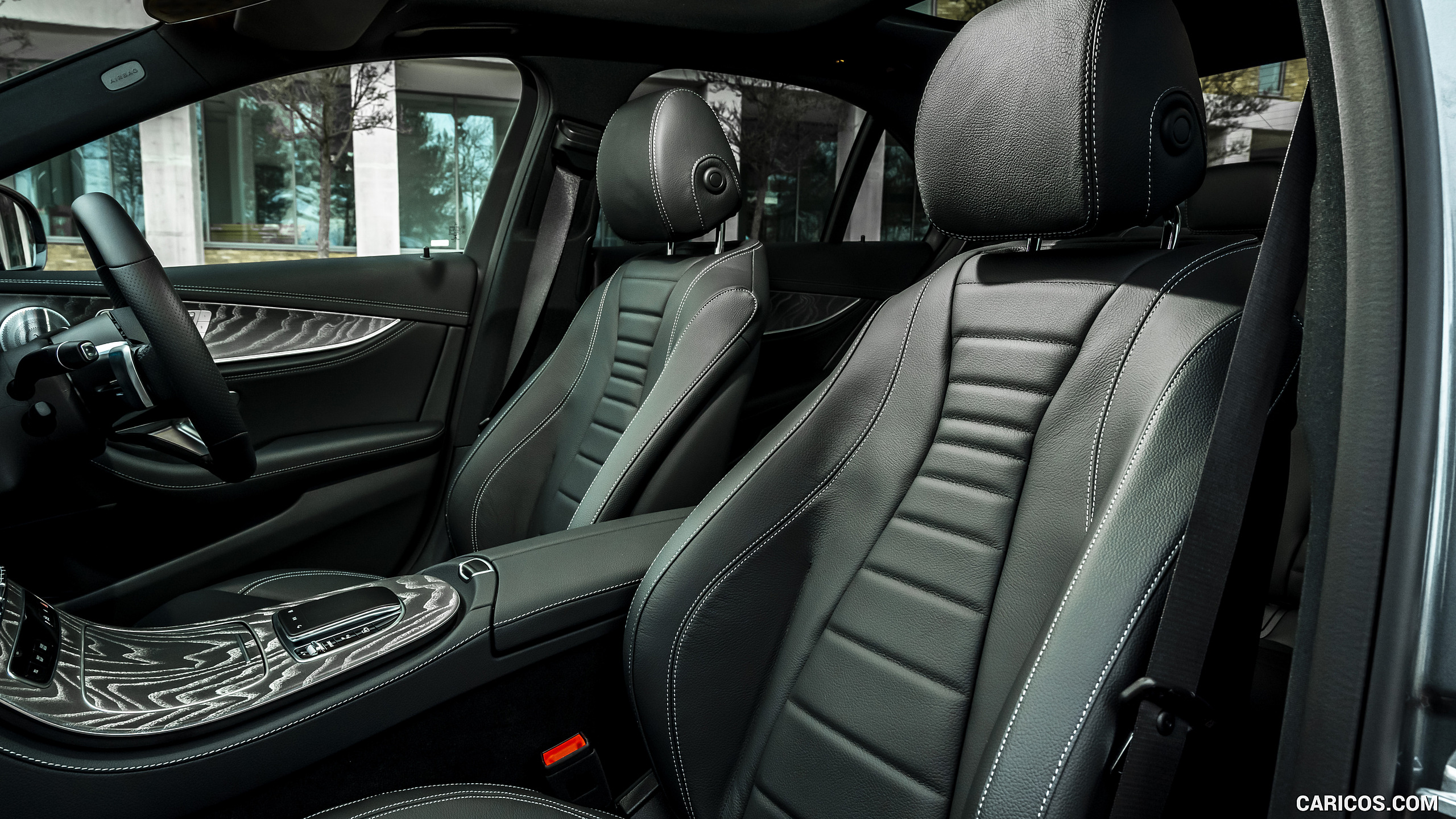 2021 Mercedes-Benz E 300 de Diesel Plug-In Hybrid (UK-Spec) - Interior, Front Seats, #164 of 170