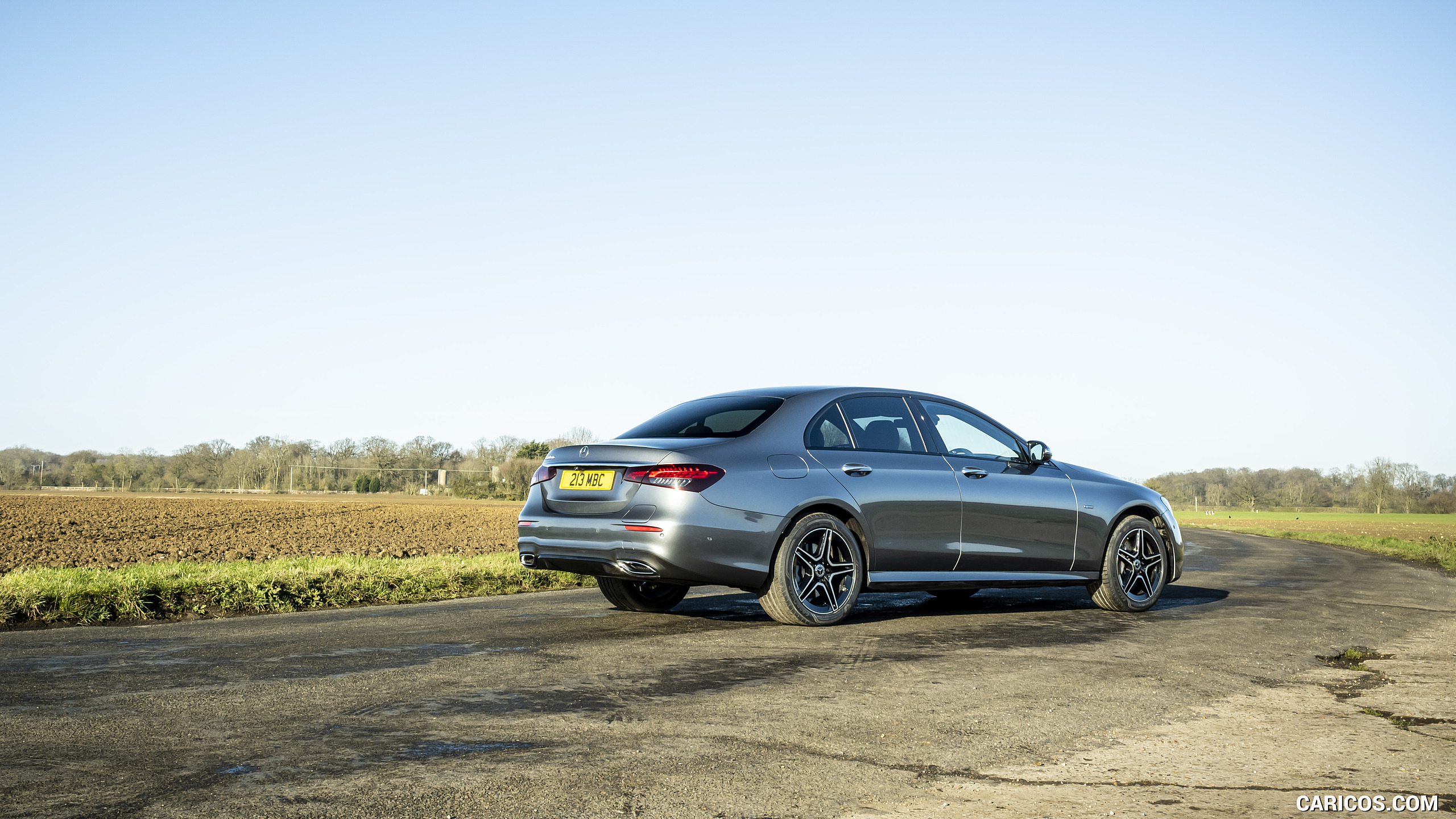 2021 Mercedes-Benz E 300 de Diesel Plug-In Hybrid (UK-Spec) - Rear Three-Quarter, #123 of 170