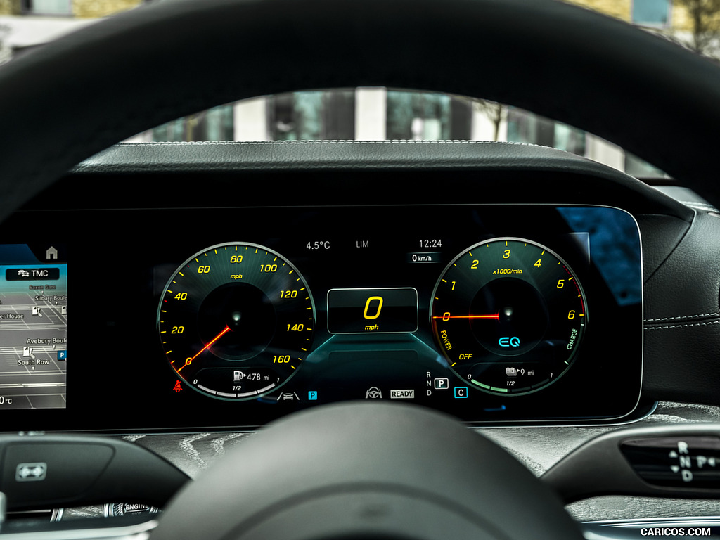 2021 Mercedes-Benz E 300 de Diesel Plug-In Hybrid (UK-Spec) - Digital Instrument Cluster