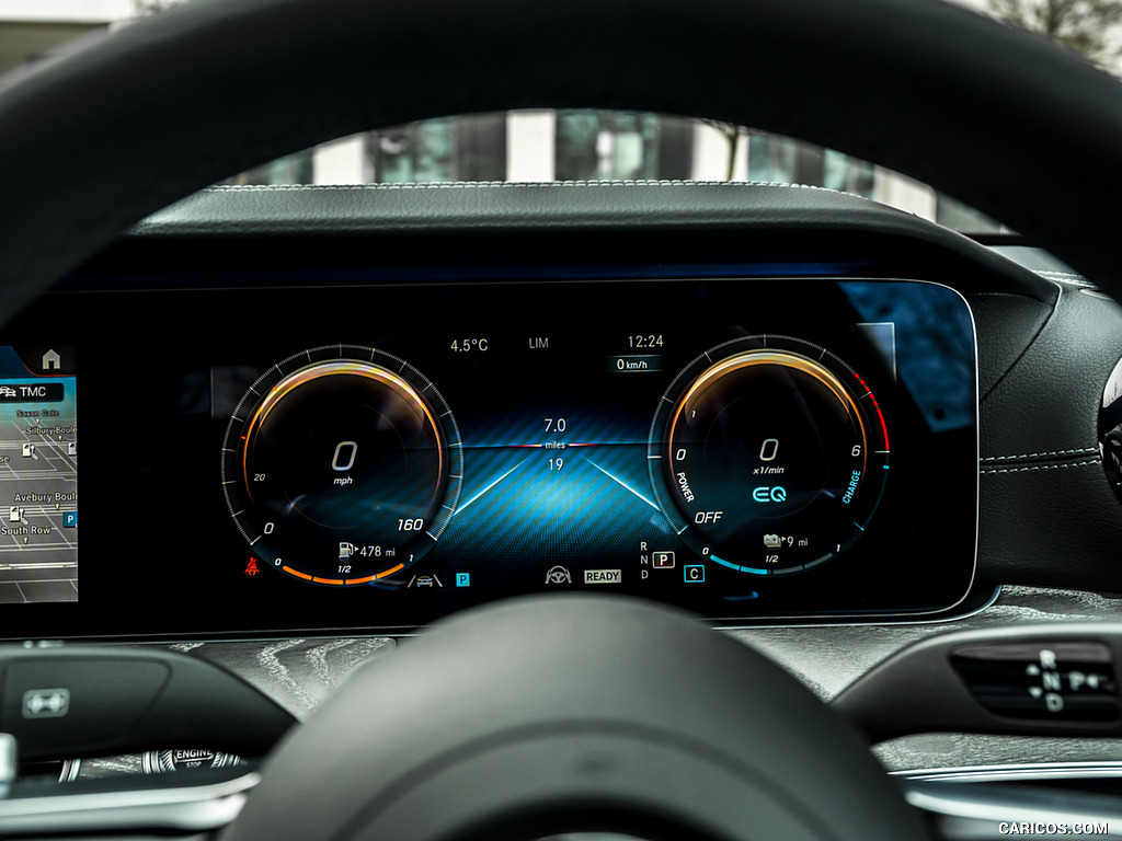 2021 Mercedes-Benz E 300 de Diesel Plug-In Hybrid (UK-Spec) - Digital Instrument Cluster