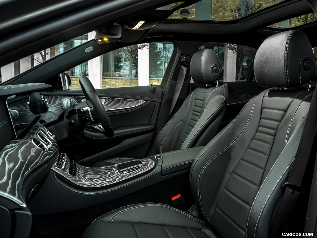 2021 Mercedes-Benz E 300 de Diesel Plug-In Hybrid (UK-Spec) - Interior, Front Seats