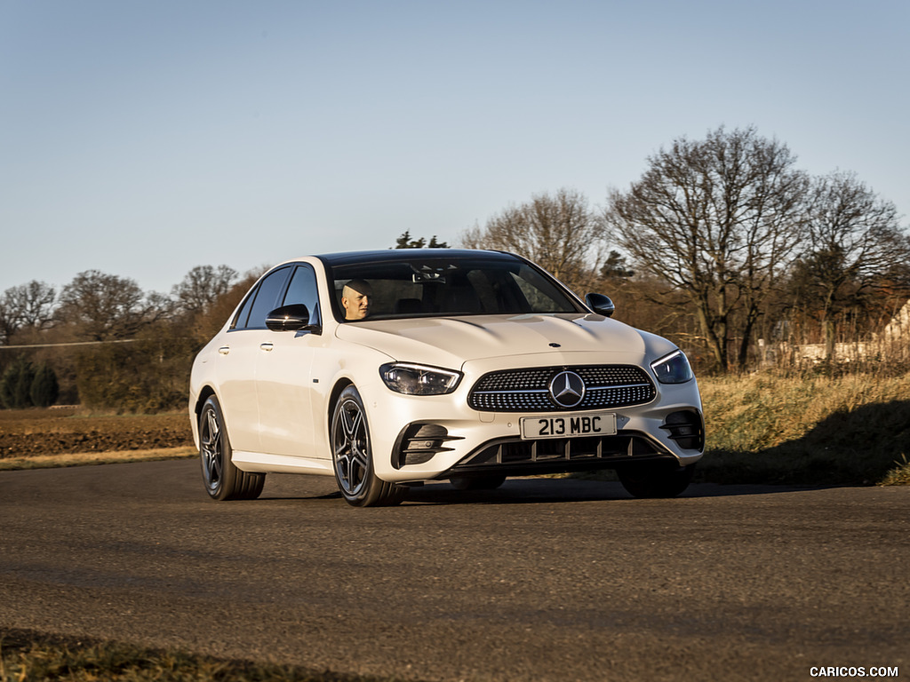 2021 Mercedes-Benz E 300 e Plug-In Hybrid (UK-Spec) - Front Three-Quarter