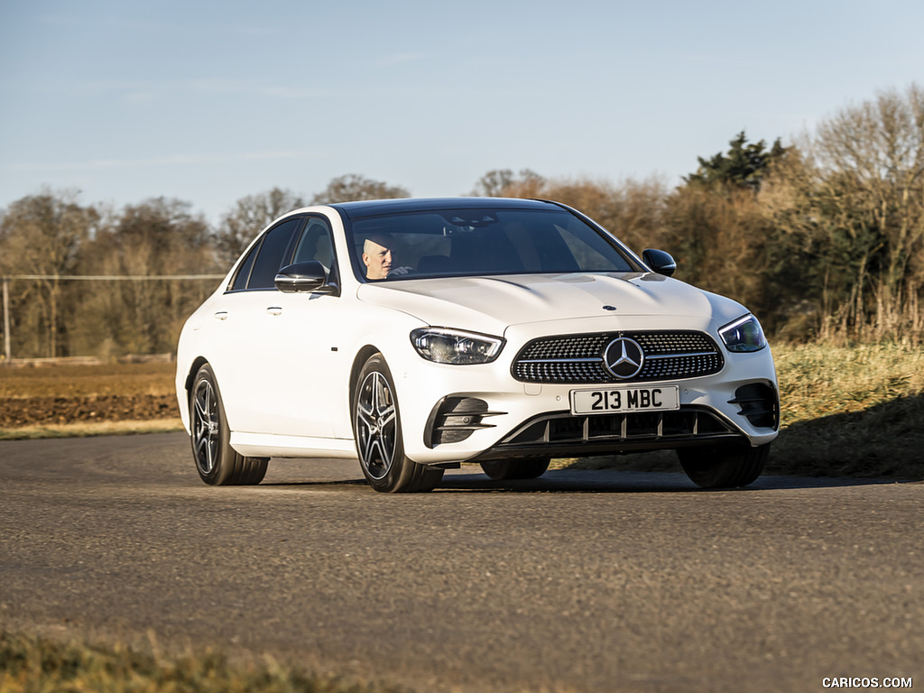 2021 Mercedes-Benz E 300 e Plug-In Hybrid (UK-Spec) - Front Three-Quarter