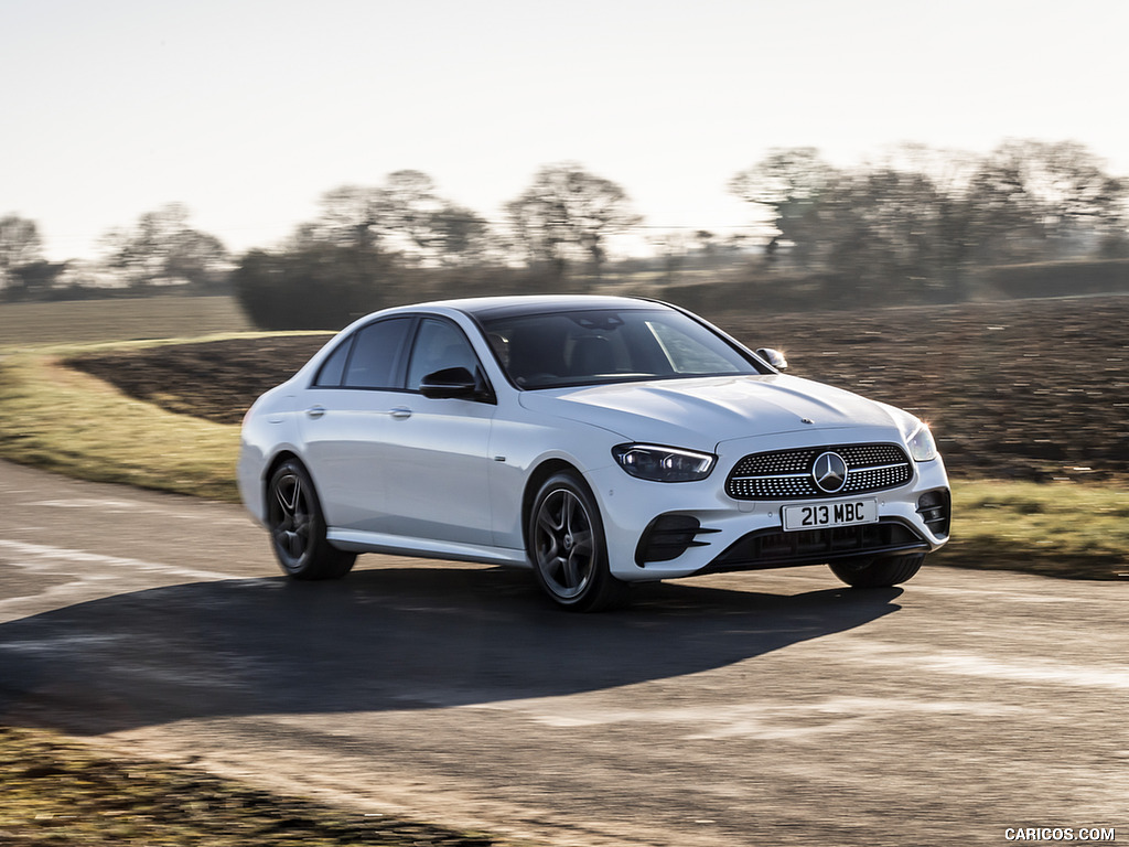 2021 Mercedes-Benz E 300 e Plug-In Hybrid (UK-Spec) - Front Three-Quarter