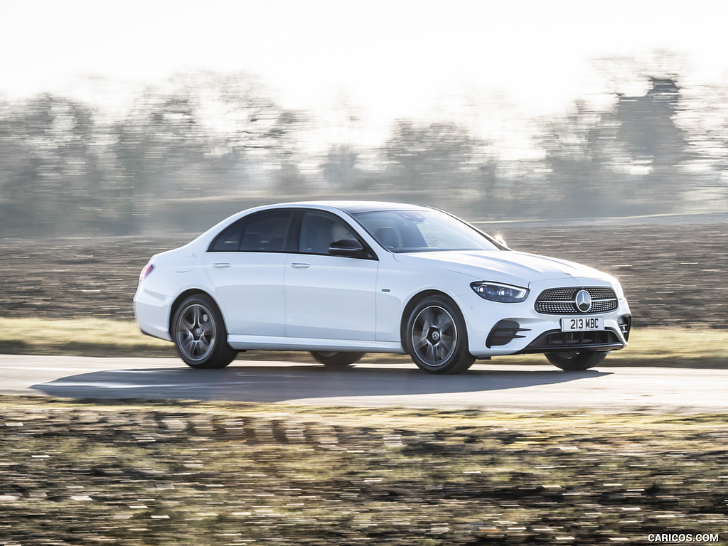 2021 Mercedes-Benz E 300 e Plug-In Hybrid (UK-Spec) - Front Three-Quarter