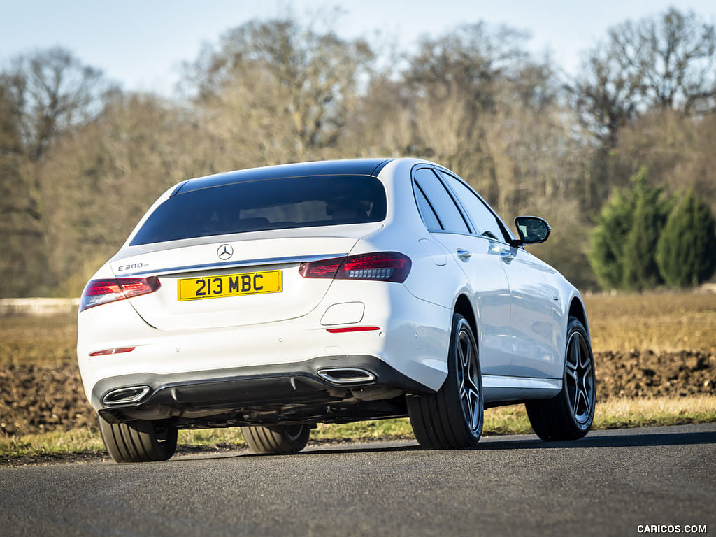 2021 Mercedes-Benz E 300 e Plug-In Hybrid (UK-Spec) - Rear Three-Quarter