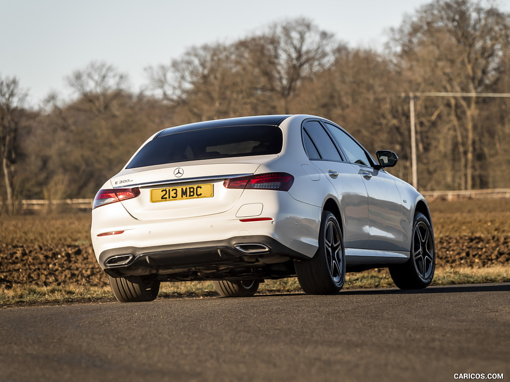 2021 Mercedes-Benz E 300 e Plug-In Hybrid (UK-Spec) - Rear Three-Quarter