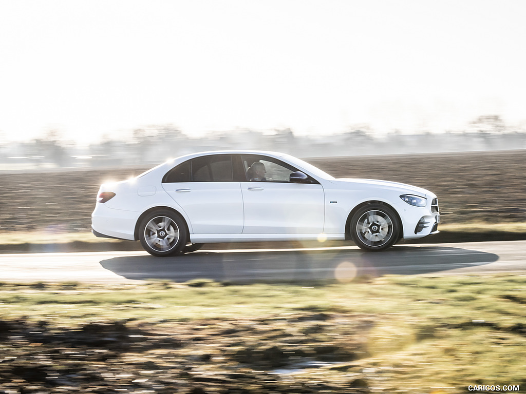 2021 Mercedes-Benz E 300 e Plug-In Hybrid (UK-Spec) - Side