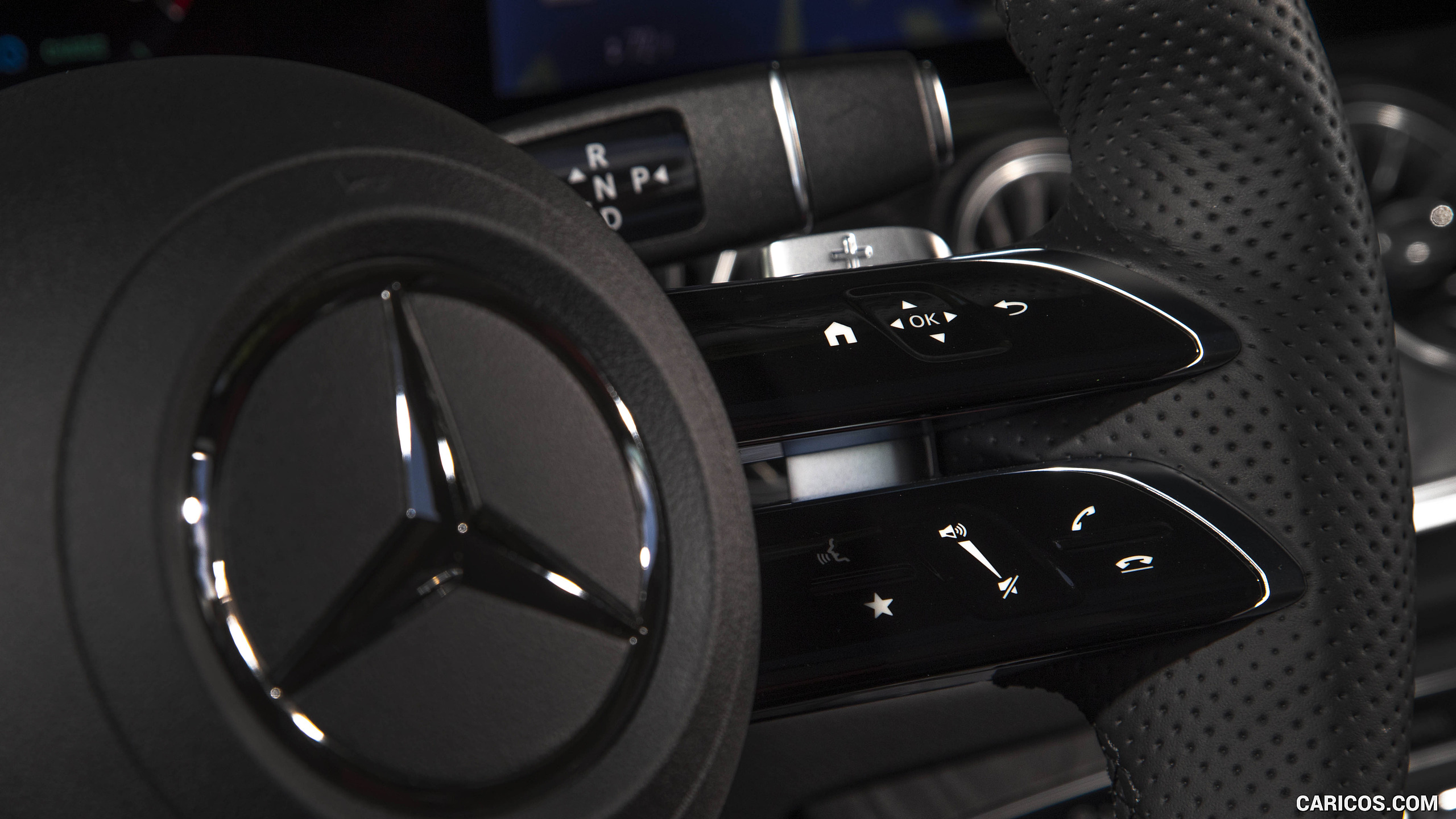 2021 Mercedes-Benz E 450 4MATIC Coupe (US-Spec) - Interior, Steering Wheel, #38 of 49