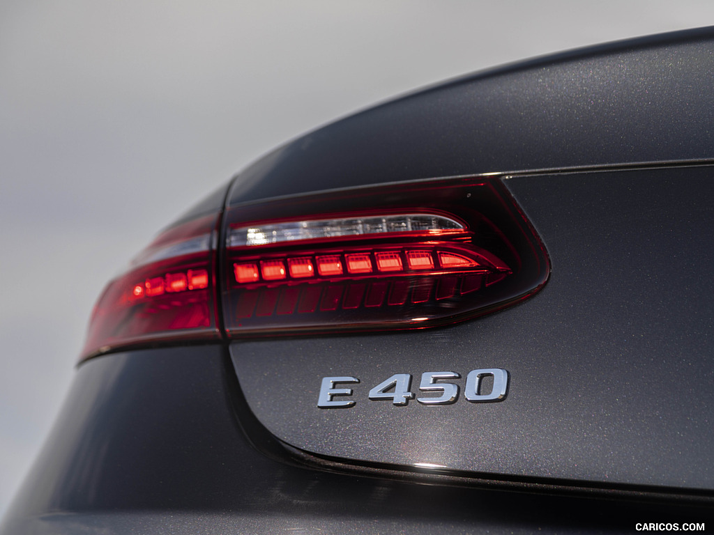 2021 Mercedes-Benz E 450 4MATIC Coupe (US-Spec) - Badge