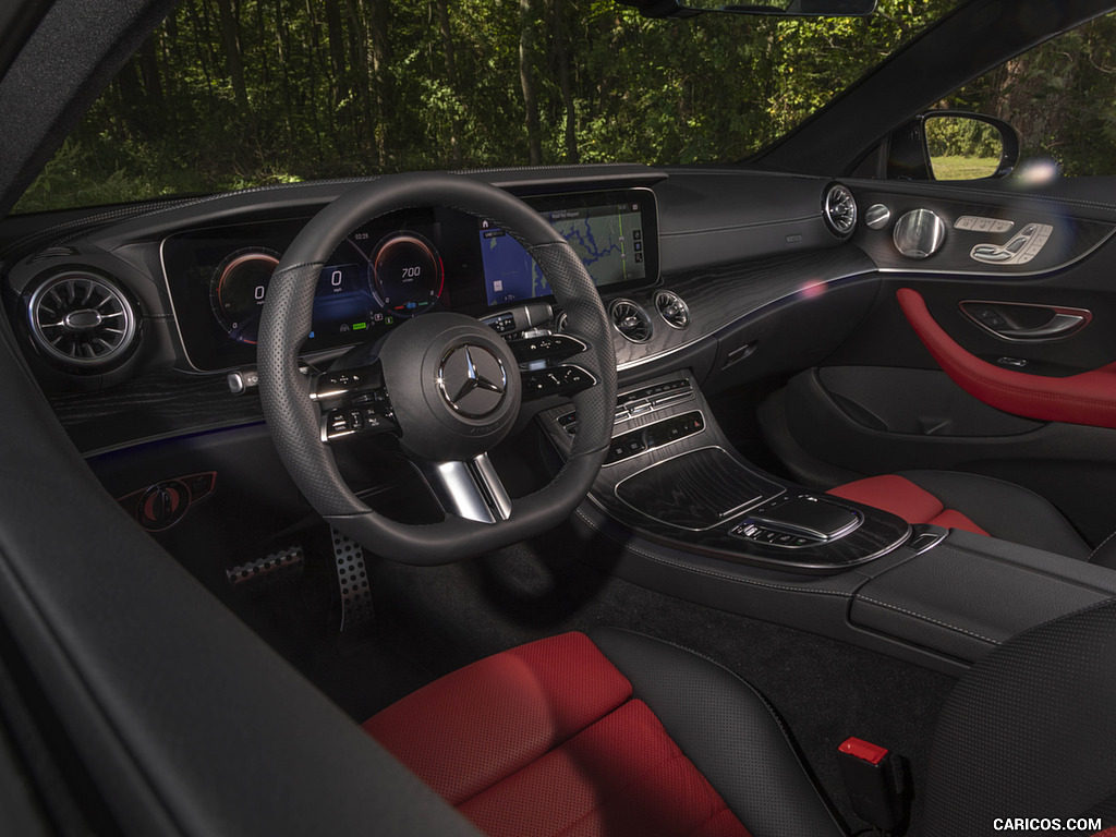 2021 Mercedes-Benz E 450 4MATIC Coupe (US-Spec) - Interior