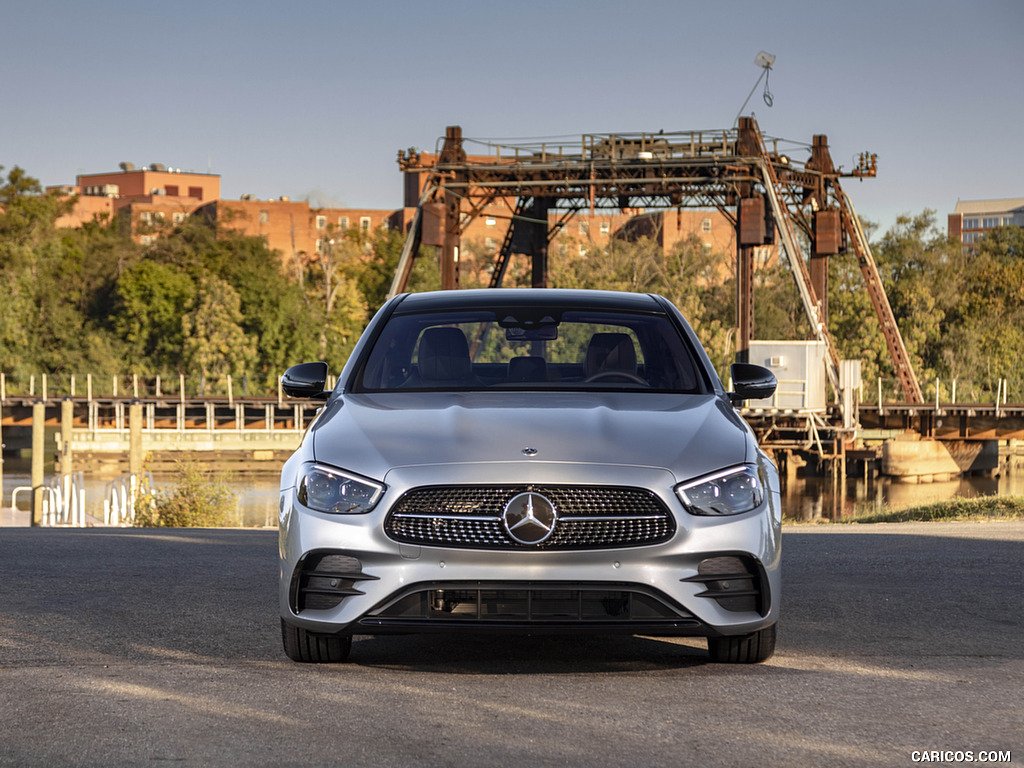 2021 Mercedes-Benz E 450 4MATIC Sedan (US-Spec) - Front