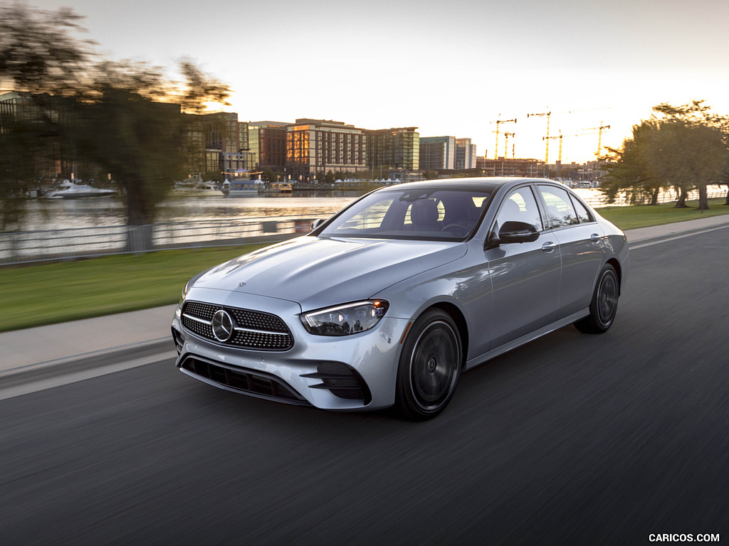 2021 Mercedes-Benz E 450 4MATIC Sedan (US-Spec) - Front Three-Quarter