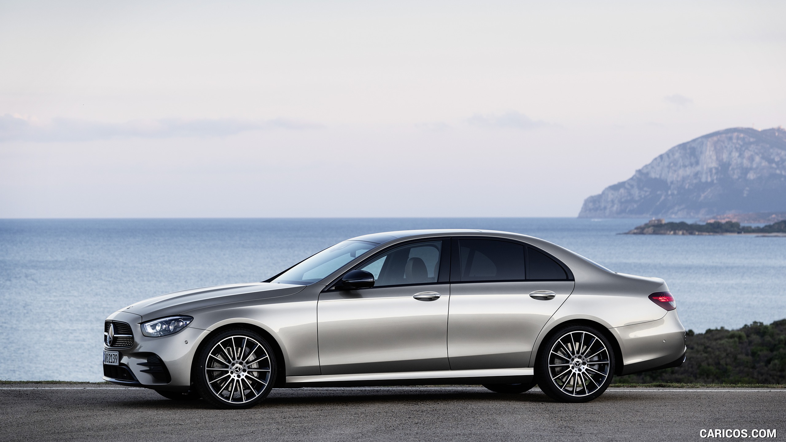 2021 Mercedes-Benz E-Class AMG line (Color: Mojave Silver Metallic) - Side, #15 of 144