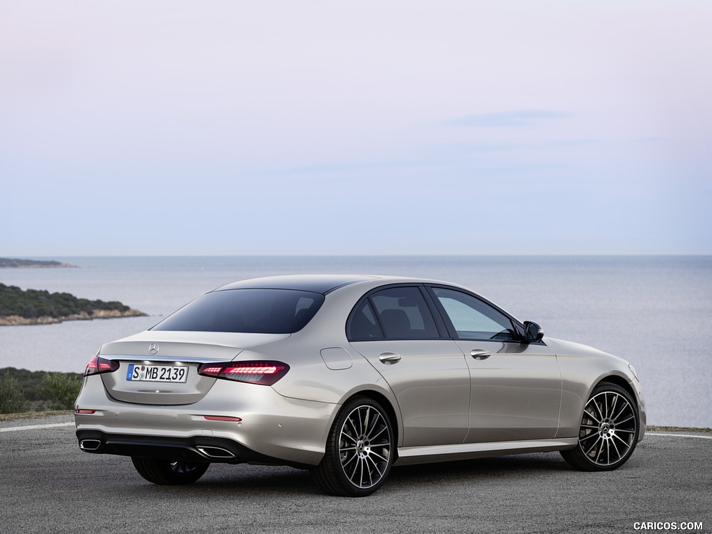 2021 Mercedes-Benz E-Class AMG line (Color: Mojave Silver Metallic) - Rear Three-Quarter