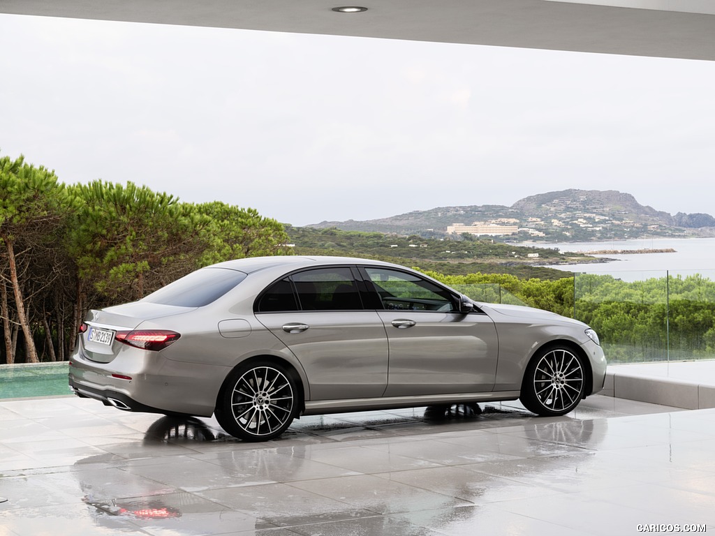 2021 Mercedes-Benz E-Class AMG line (Color: Mojave Silver Metallic) - Side