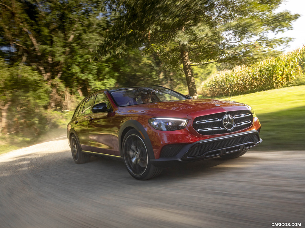 2021 Mercedes-Benz E-Class All-Terrain (US-Spec) - Front Three-Quarter