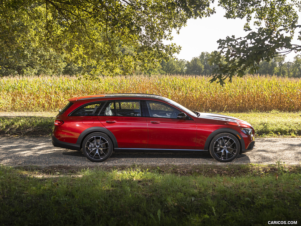 2021 Mercedes-Benz E-Class All-Terrain (US-Spec) - Side