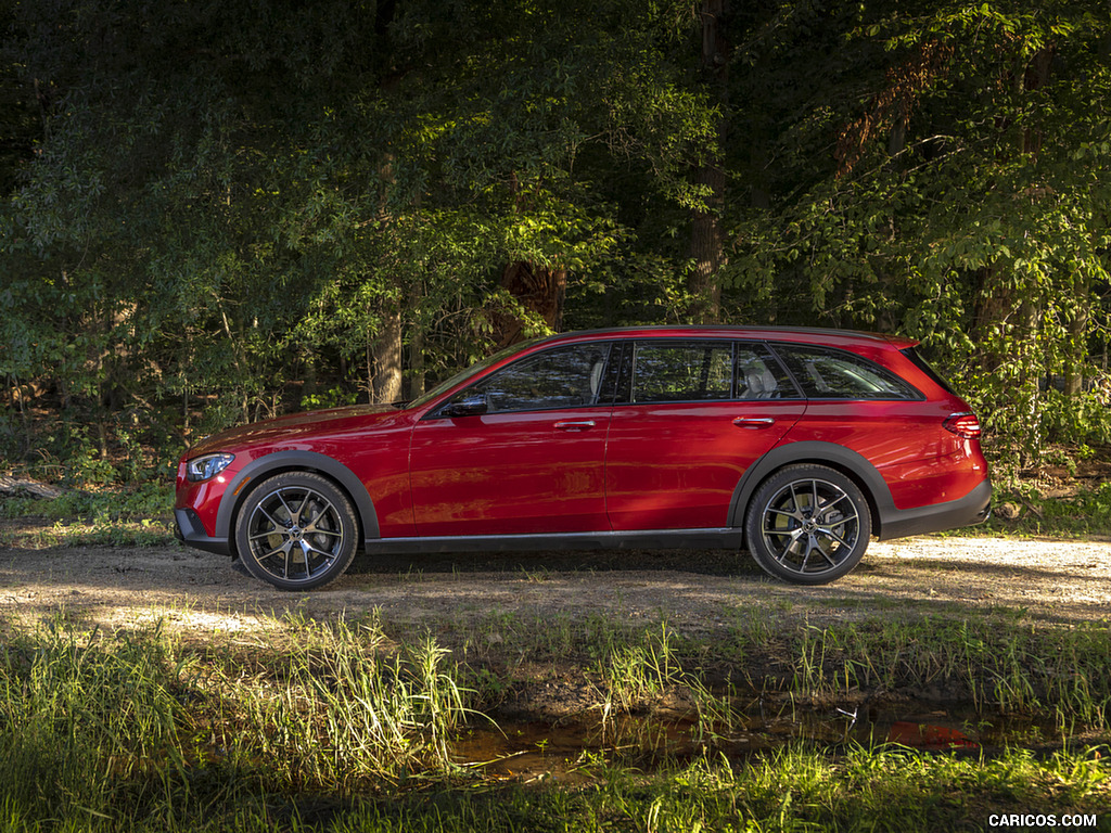 2021 Mercedes-Benz E-Class All-Terrain (US-Spec) - Side