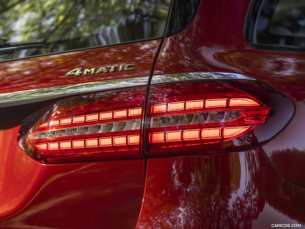 2021 Mercedes-Benz E-Class All-Terrain (US-Spec) - Tail Light