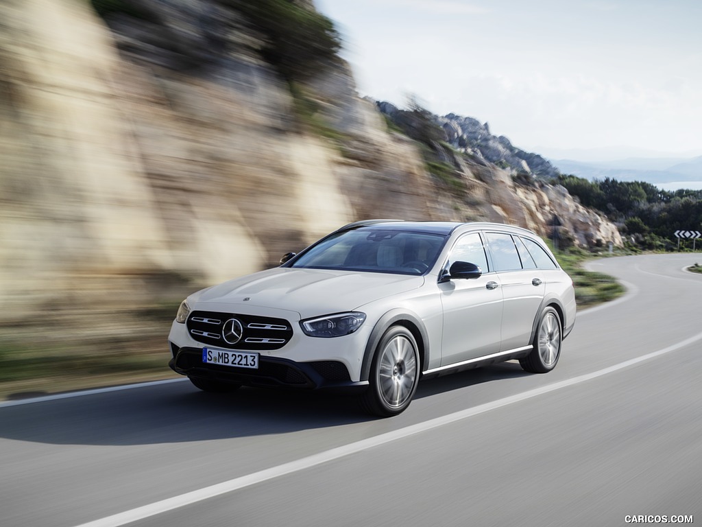 2021 Mercedes-Benz E-Class All-Terrain Line Avantgarde (Color: Designo Diamond White Bright) - Front Three-Quarter