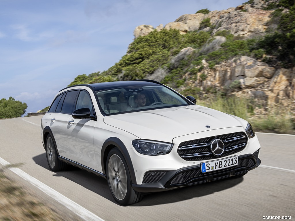 2021 Mercedes-Benz E-Class All-Terrain Line Avantgarde (Color: Designo Diamond White Bright) - Front Three-Quarter