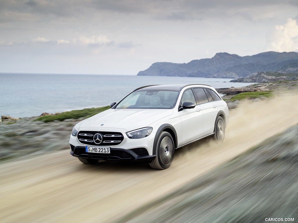 2021 Mercedes-Benz E-Class All-Terrain Line Avantgarde (Color: Designo Diamond White Bright) - Off-Road