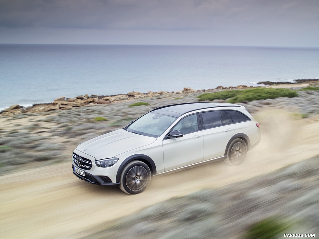 2021 Mercedes-Benz E-Class All-Terrain Line Avantgarde (Color: Designo Diamond White Bright) - Off-Road