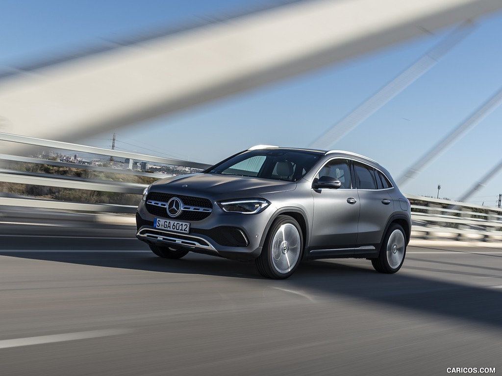 2021 Mercedes-Benz GLA 220d (Color: Mountain Grey Magno) - Front Three-Quarter