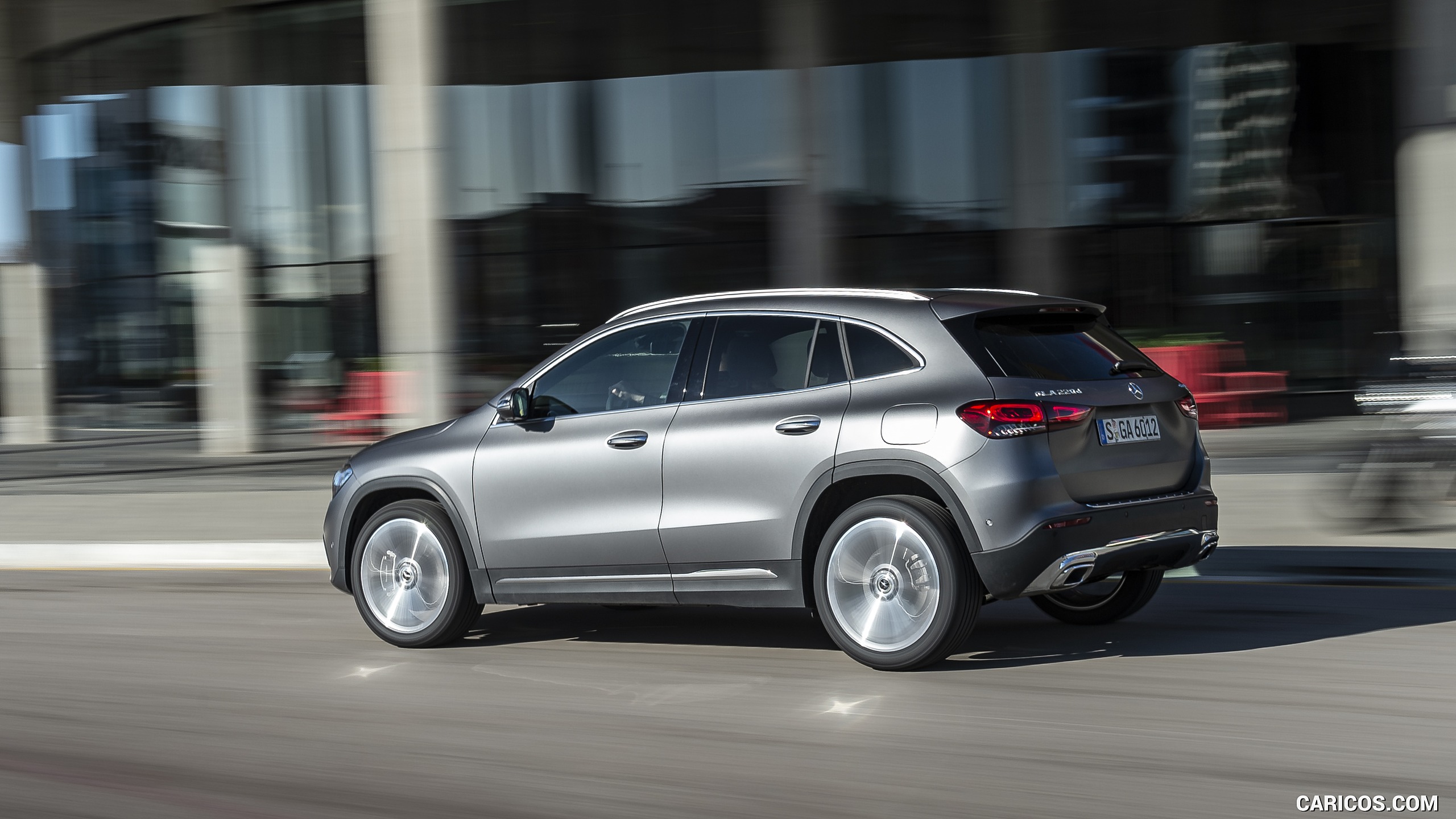 2021 Mercedes-Benz GLA 220d (Color: Mountain Grey Magno) - Rear Three ...