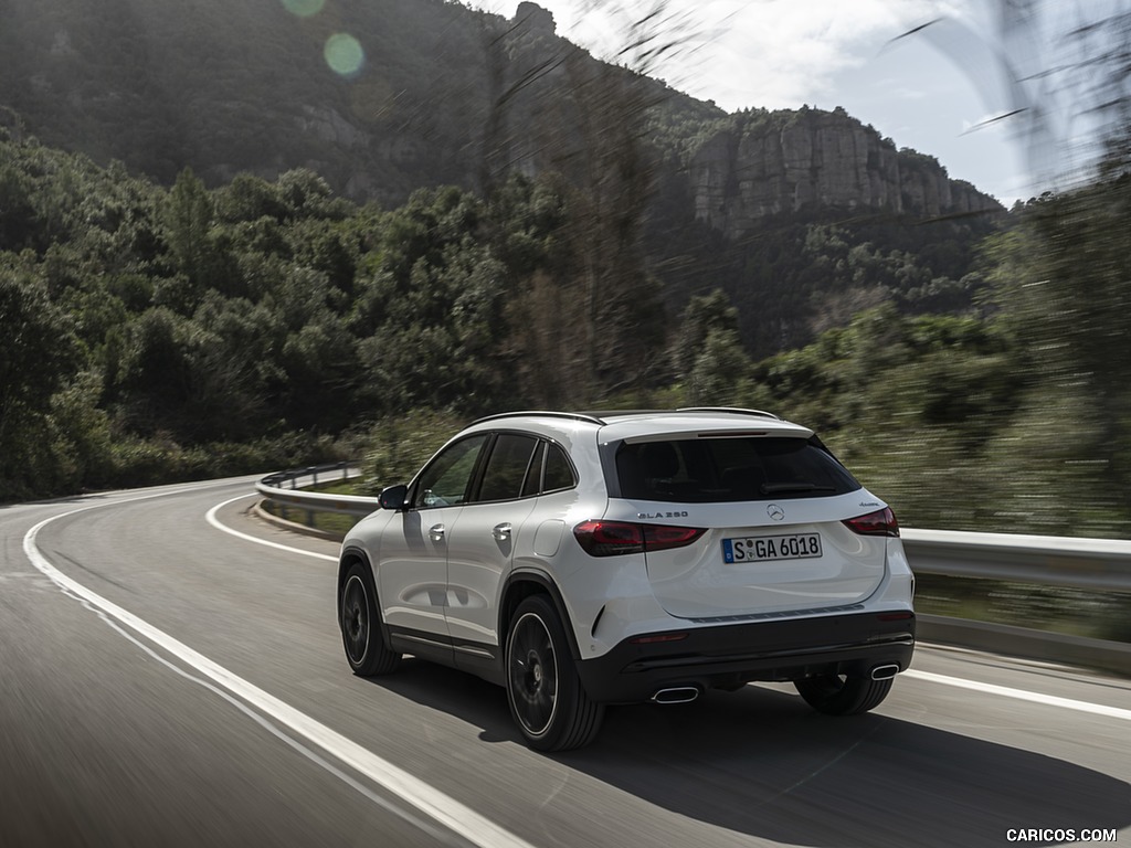 2021 Mercedes-Benz GLA 250 (Color: Digital White) - Rear Three-Quarter