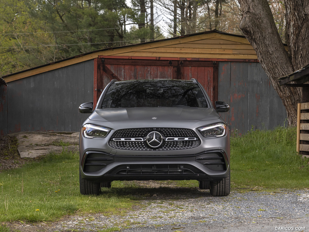 2021 Mercedes-Benz GLA 250 (US-Spec) - Front