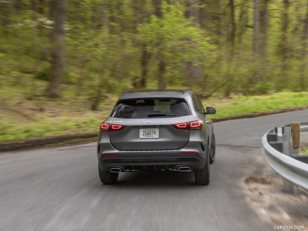 2021 Mercedes-Benz GLA 250 (US-Spec) - Rear