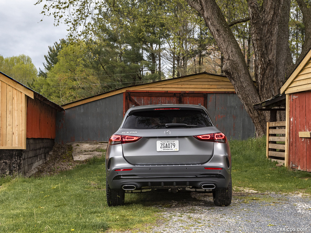 2021 Mercedes-Benz GLA 250 (US-Spec) - Rear