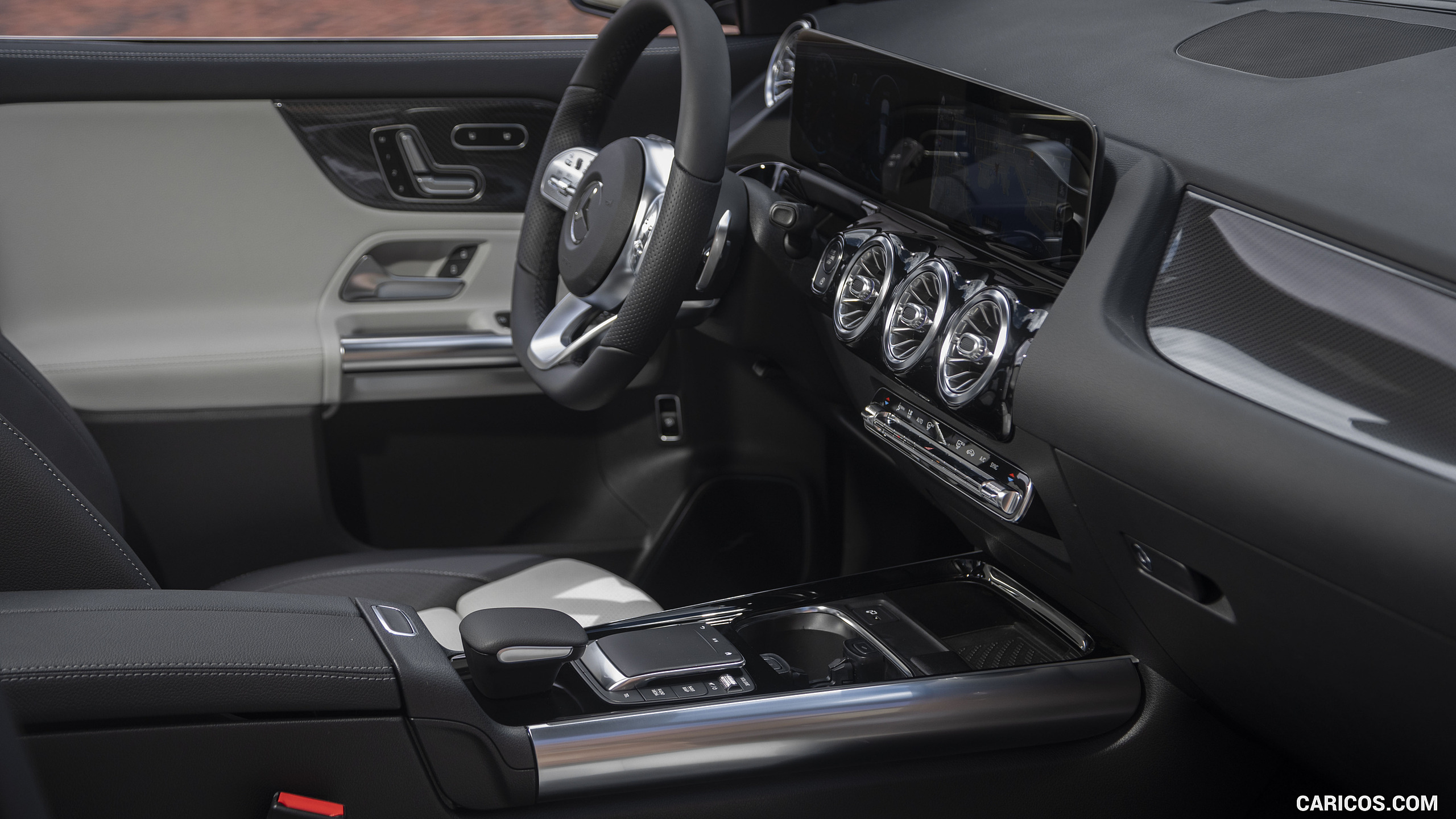 2021 Mercedes-Benz GLA 250 4MATIC (US-Spec) - Interior, Detail, #256 of 280