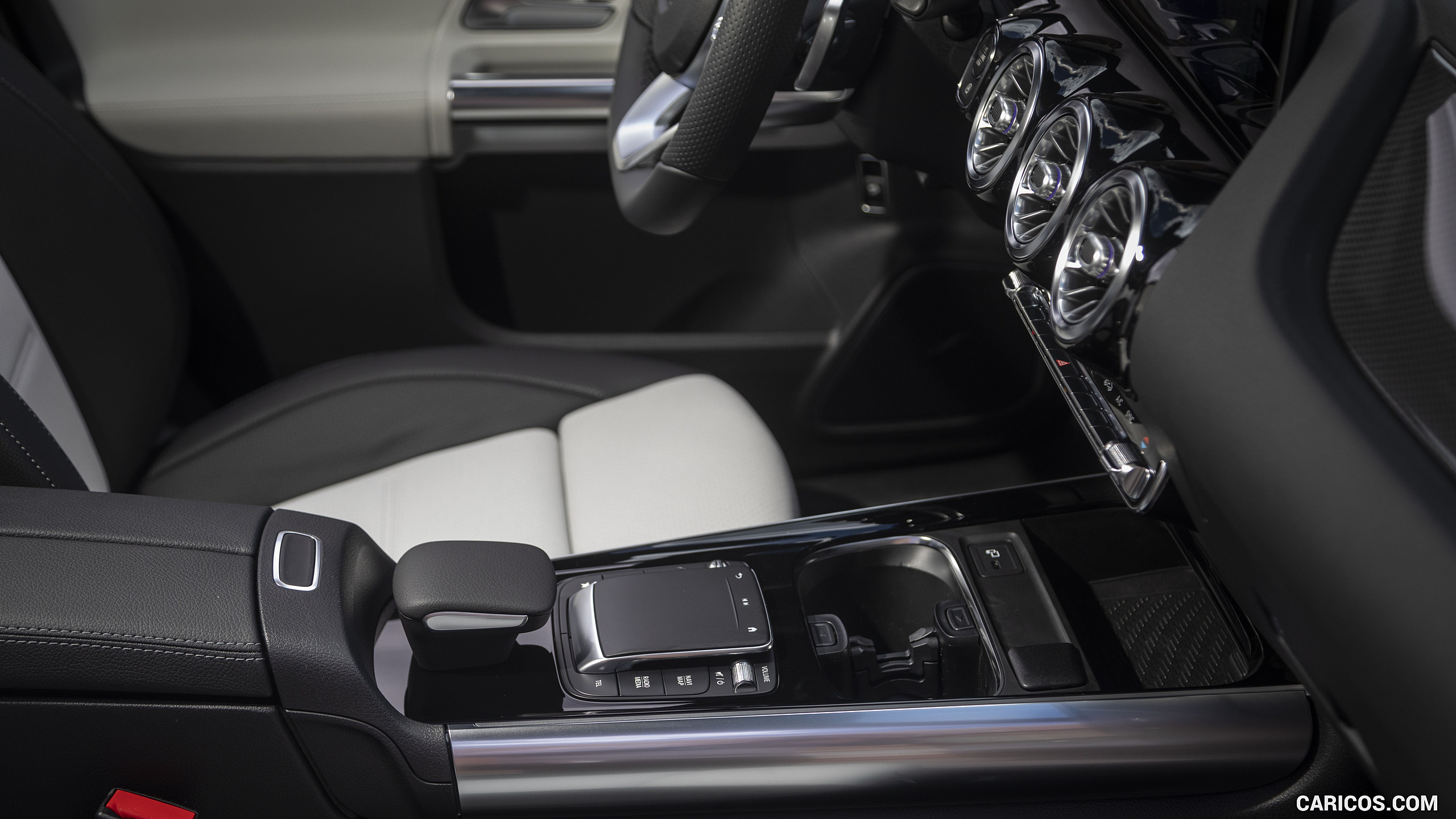 2021 Mercedes-Benz GLA 250 4MATIC (US-Spec) - Interior, Detail, #257 of 280
