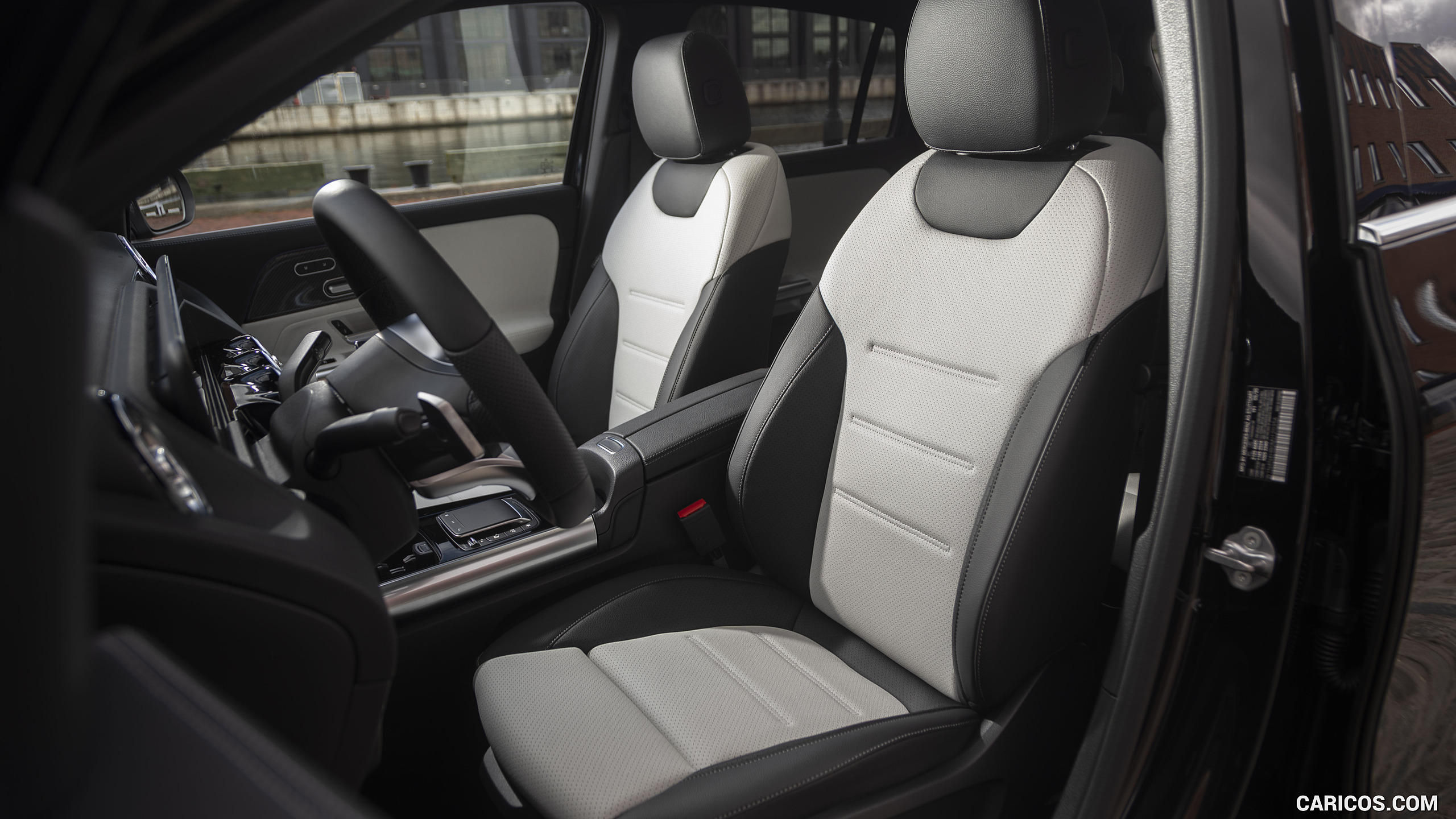 2021 Mercedes-Benz GLA 250 4MATIC (US-Spec) - Interior, Front Seats, #267 of 280