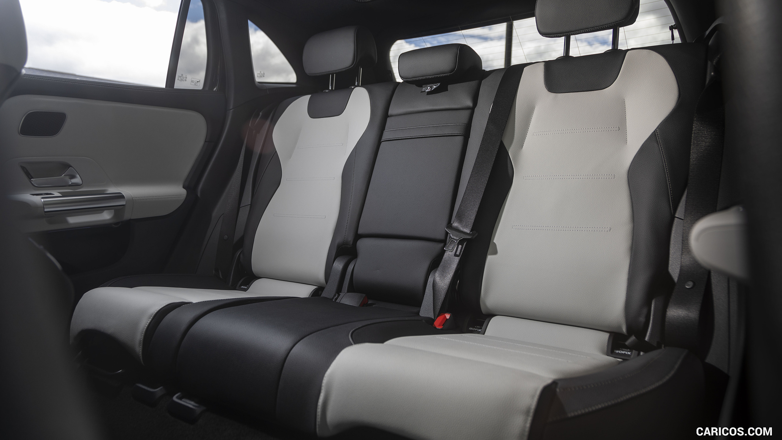 2021 Mercedes-Benz GLA 250 4MATIC (US-Spec) - Interior, Rear Seats, #268 of 280