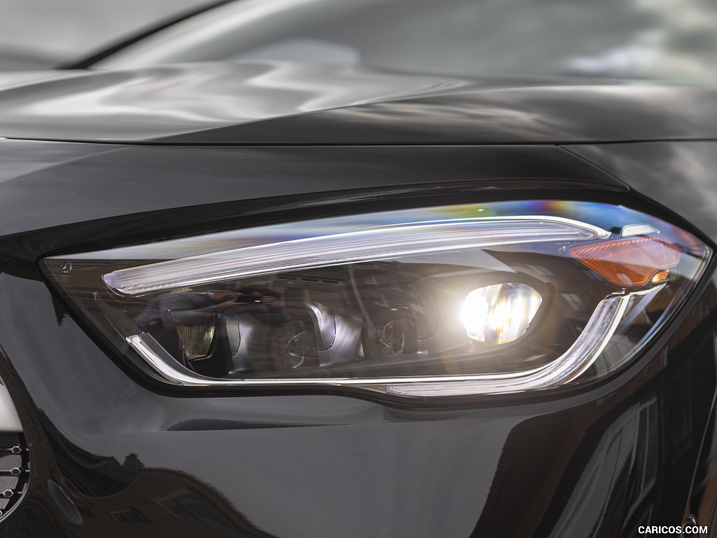 2021 Mercedes-Benz GLA 250 4MATIC (US-Spec) - Headlight