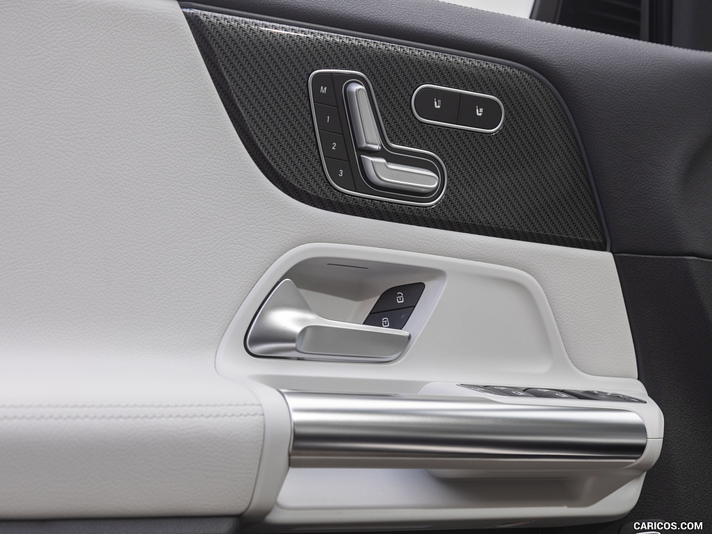 2021 Mercedes-Benz GLA 250 4MATIC (US-Spec) - Interior, Detail