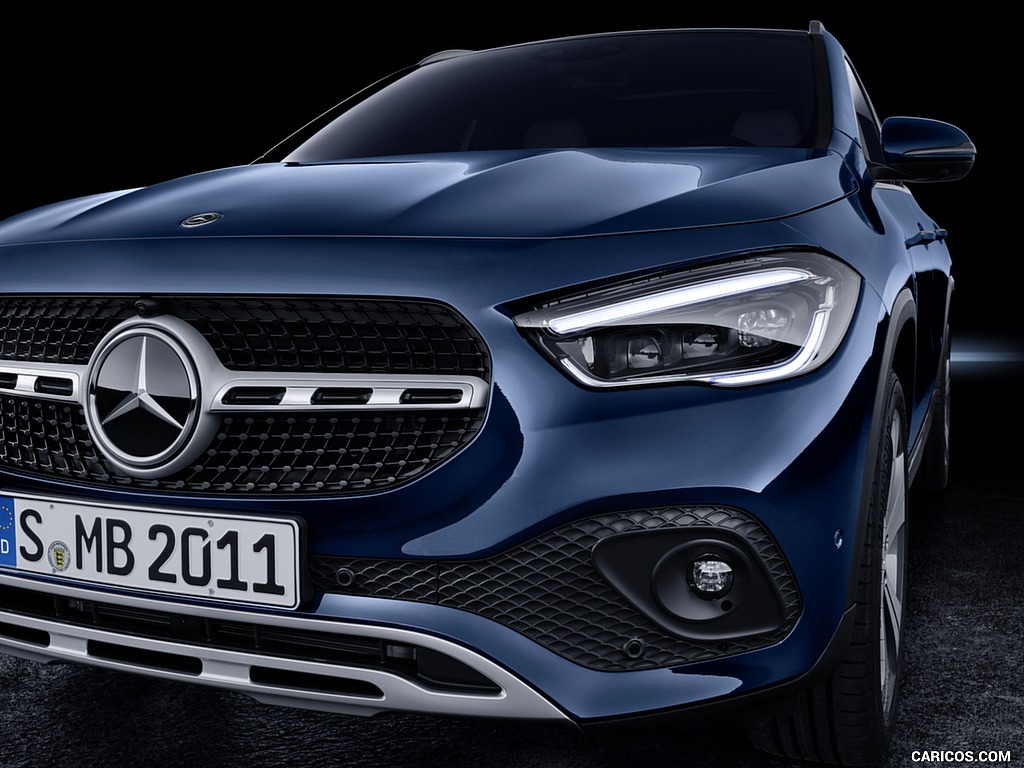 2021 Mercedes-Benz GLA Edition1 Progressive Line (Color: Galaxy Blue) - Headlight