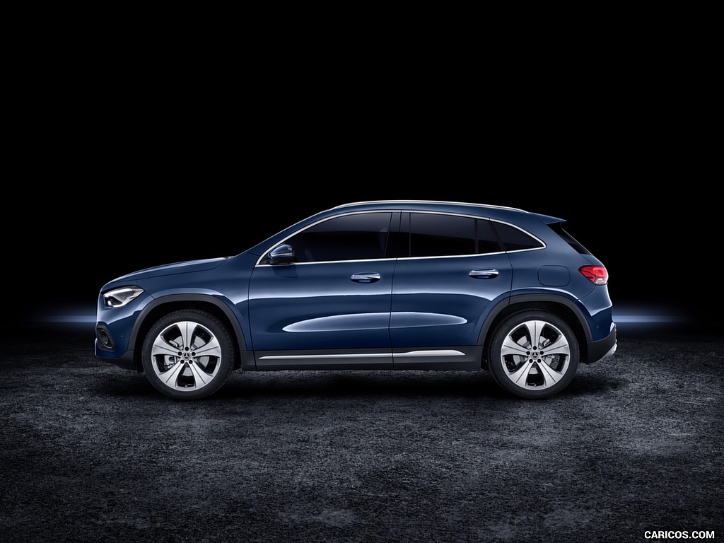 2021 Mercedes-Benz GLA Edition1 Progressive Line (Color: Galaxy Blue) - Side