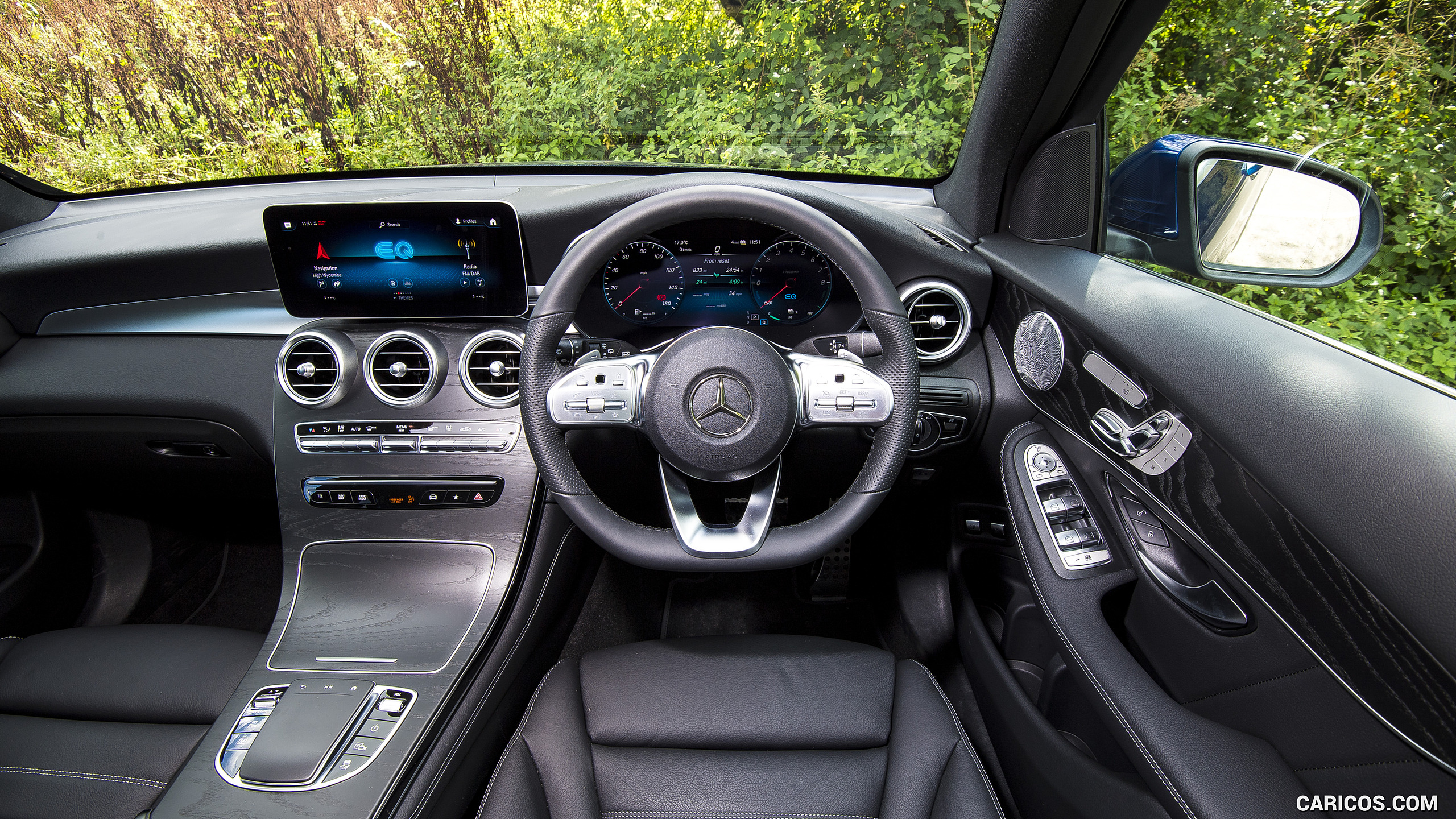 2021 Mercedes-Benz GLC 300 e Plug-In Hybrid (UK-Spec) - Interior, Cockpit, #66 of 84