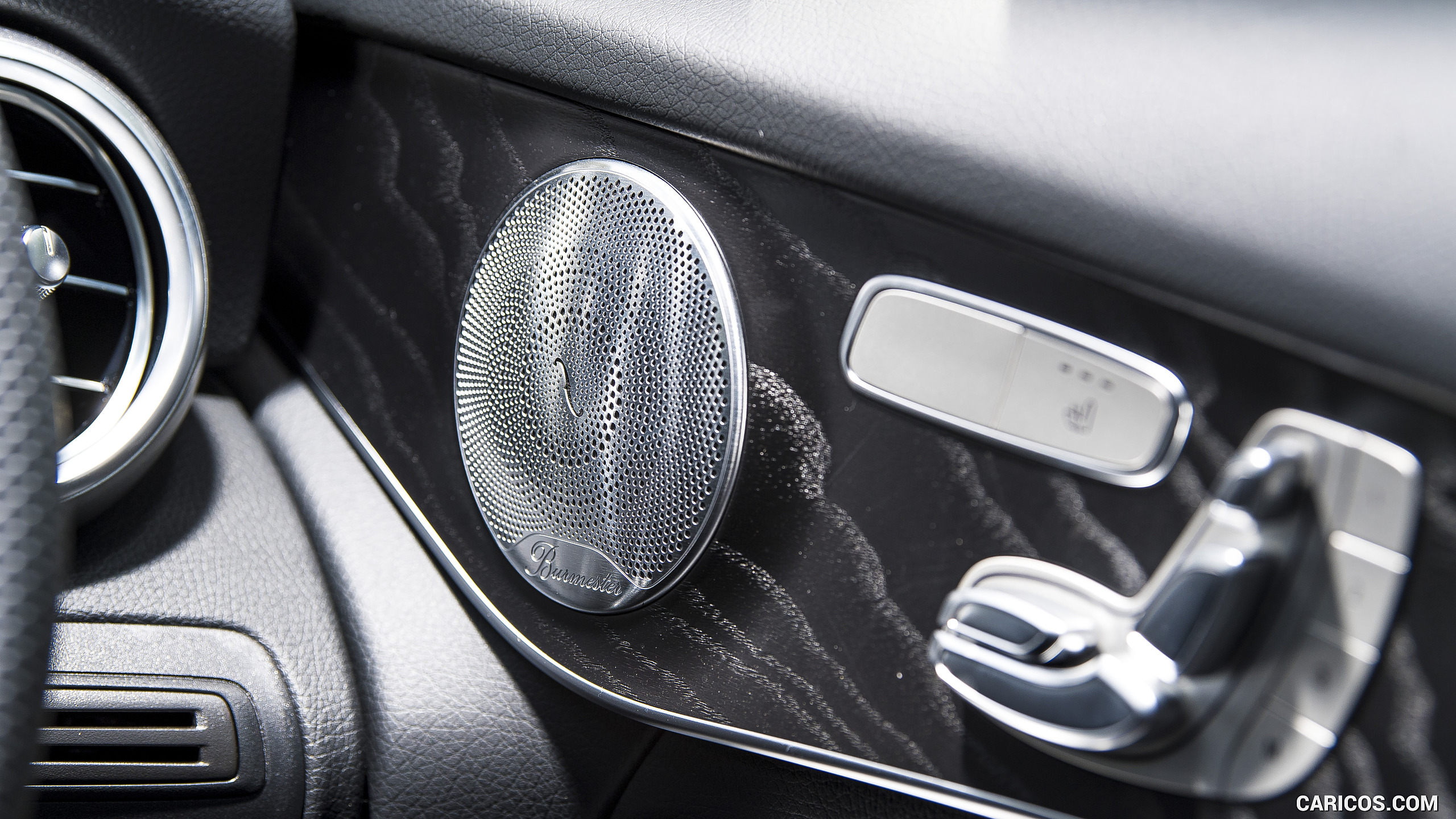 2021 Mercedes-Benz GLC 300 e Plug-In Hybrid (UK-Spec) - Interior, Detail, #77 of 84