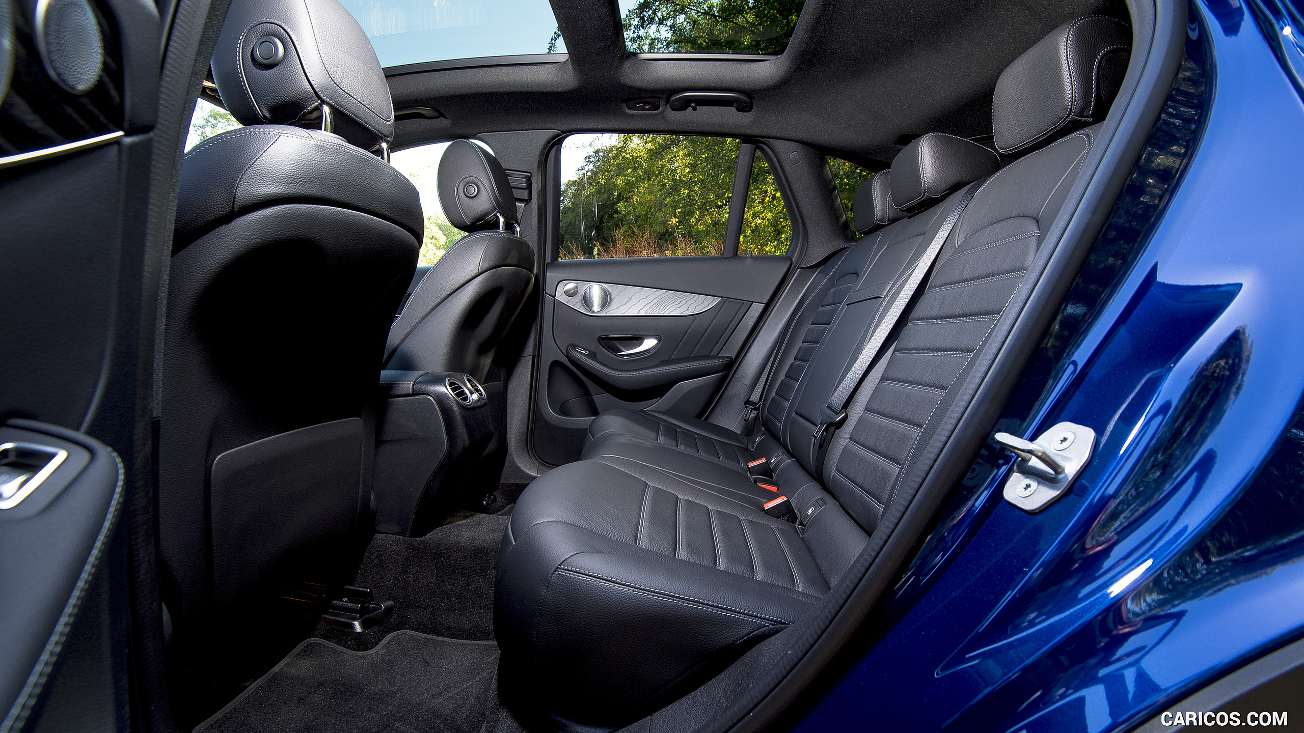 2021 Mercedes-Benz GLC 300 e Plug-In Hybrid (UK-Spec) - Interior, Rear Seats, #79 of 84